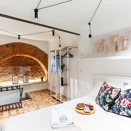 Tetodonpa - Suite Near Duomo Милано Екстериор снимка