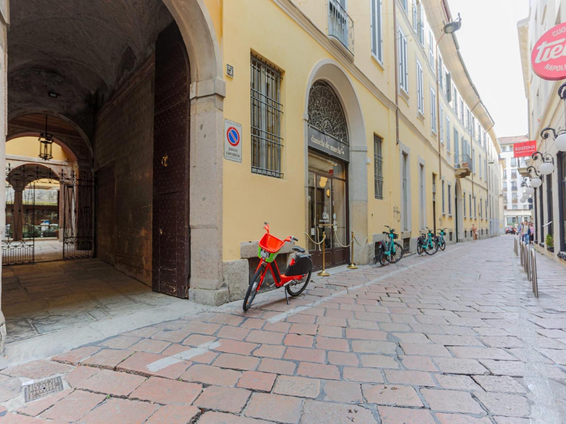 Tetodonpa - Suite Near Duomo Милано Екстериор снимка