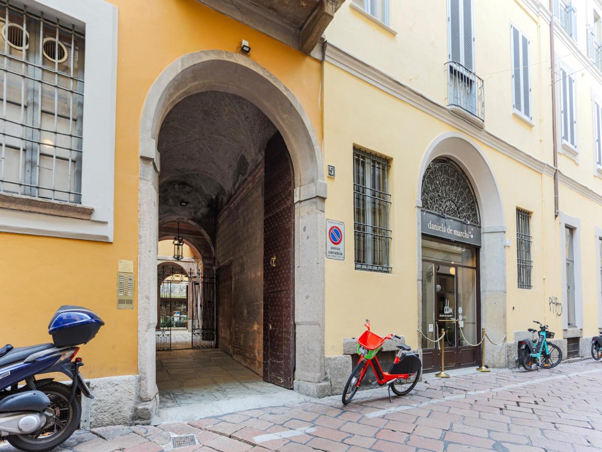 Tetodonpa - Suite Near Duomo Милано Екстериор снимка